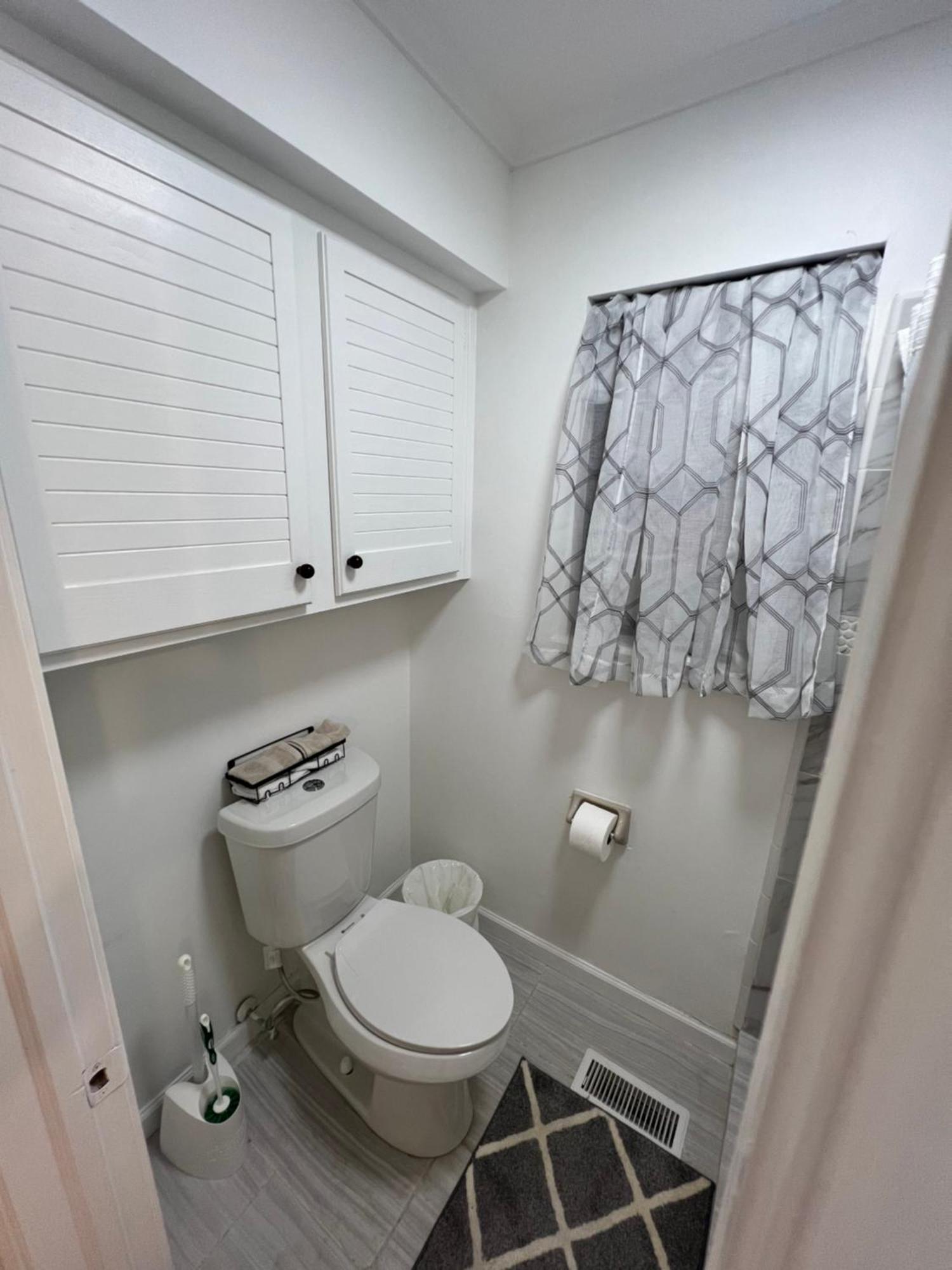 Cozy Private Suite 5 Min From Saint Francis Hospital And Woodland Hills Mall Tulsa Dış mekan fotoğraf